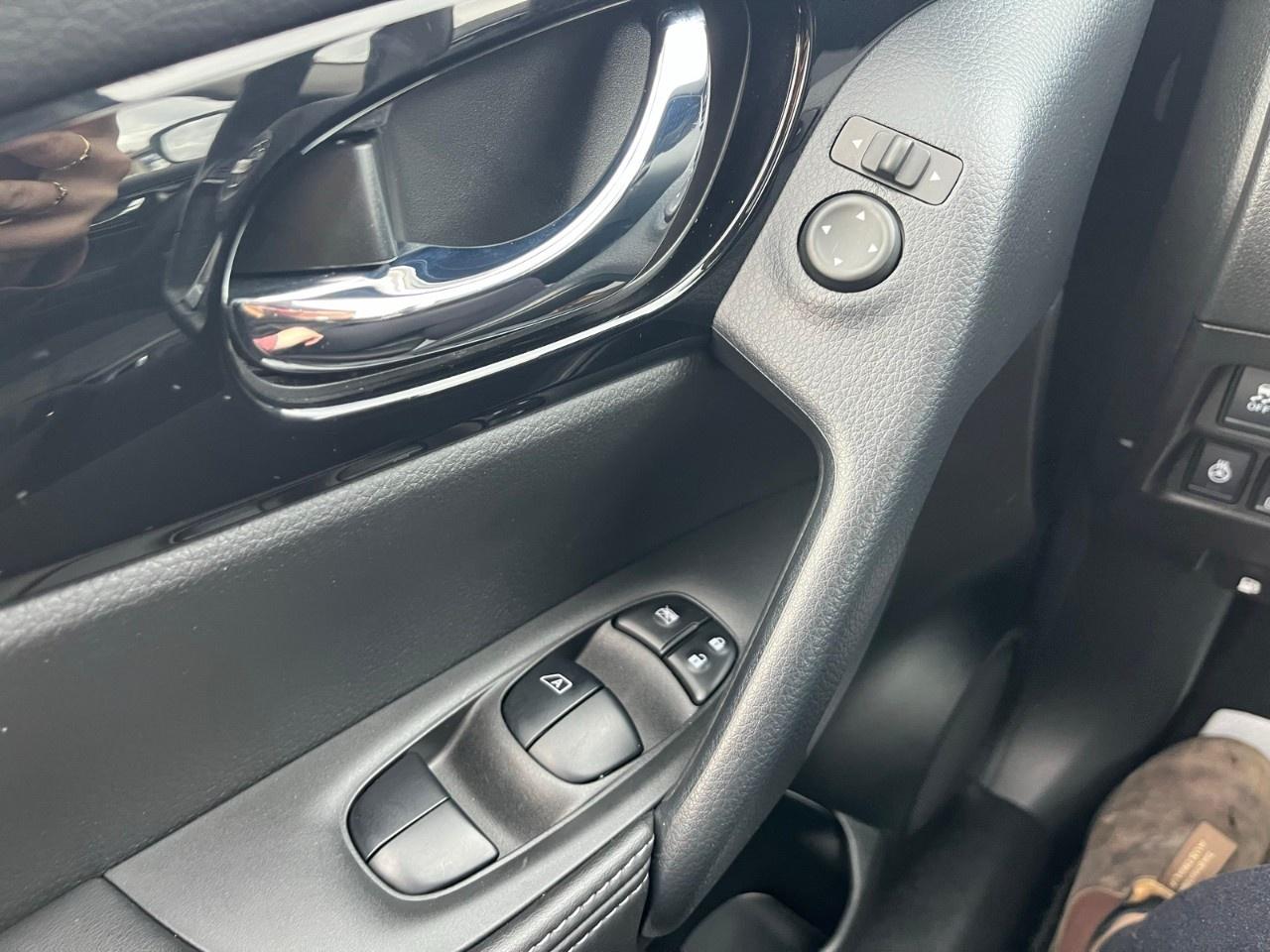 2023 Nissan Qashqai AWD SV CVT Photo