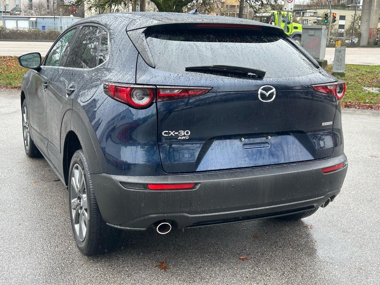 2021 Mazda CX-30 GT - Photo #3