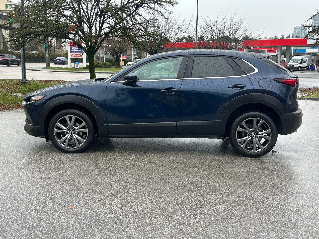 2021 Mazda CX-30 GT - Photo #2