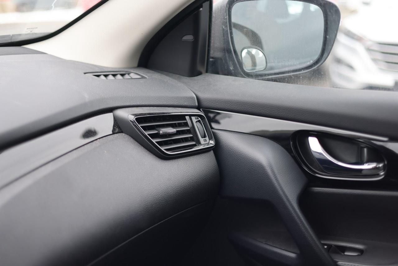 2023 Nissan Qashqai AWD SV CVT Photo