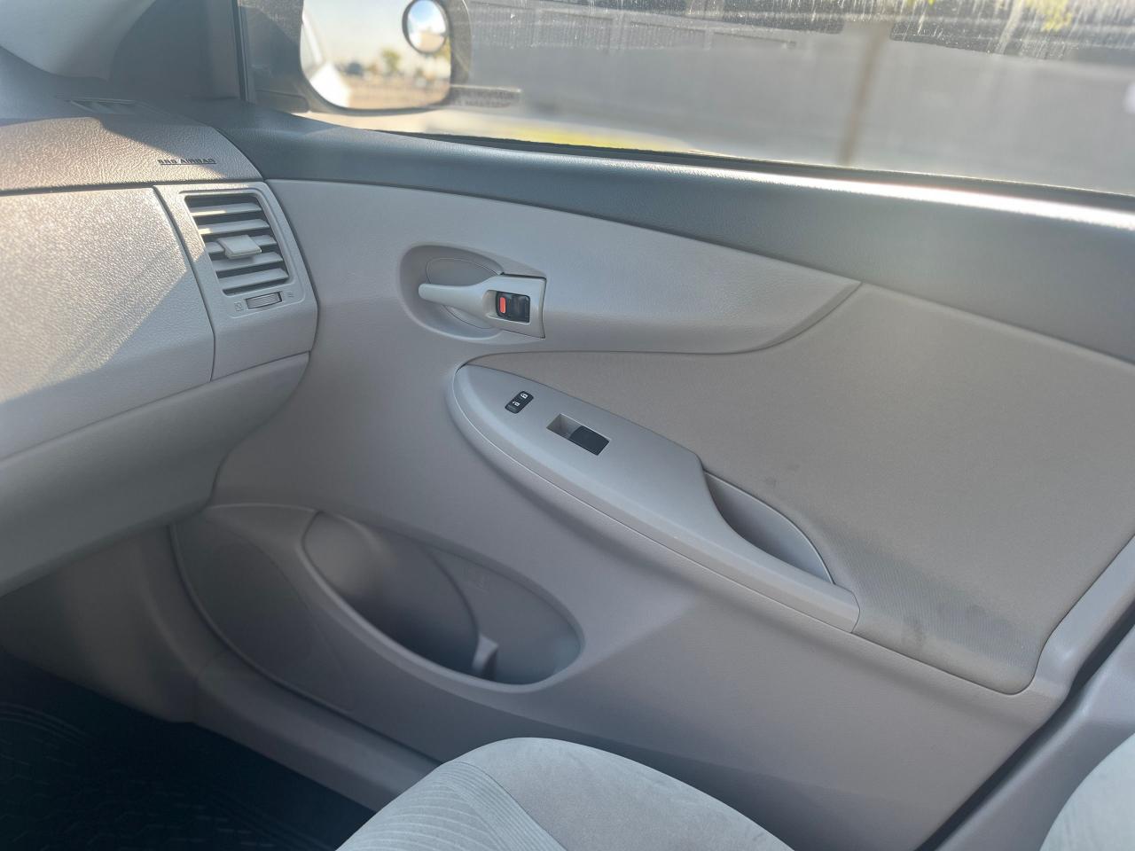 2013 Toyota Corolla CE Photo