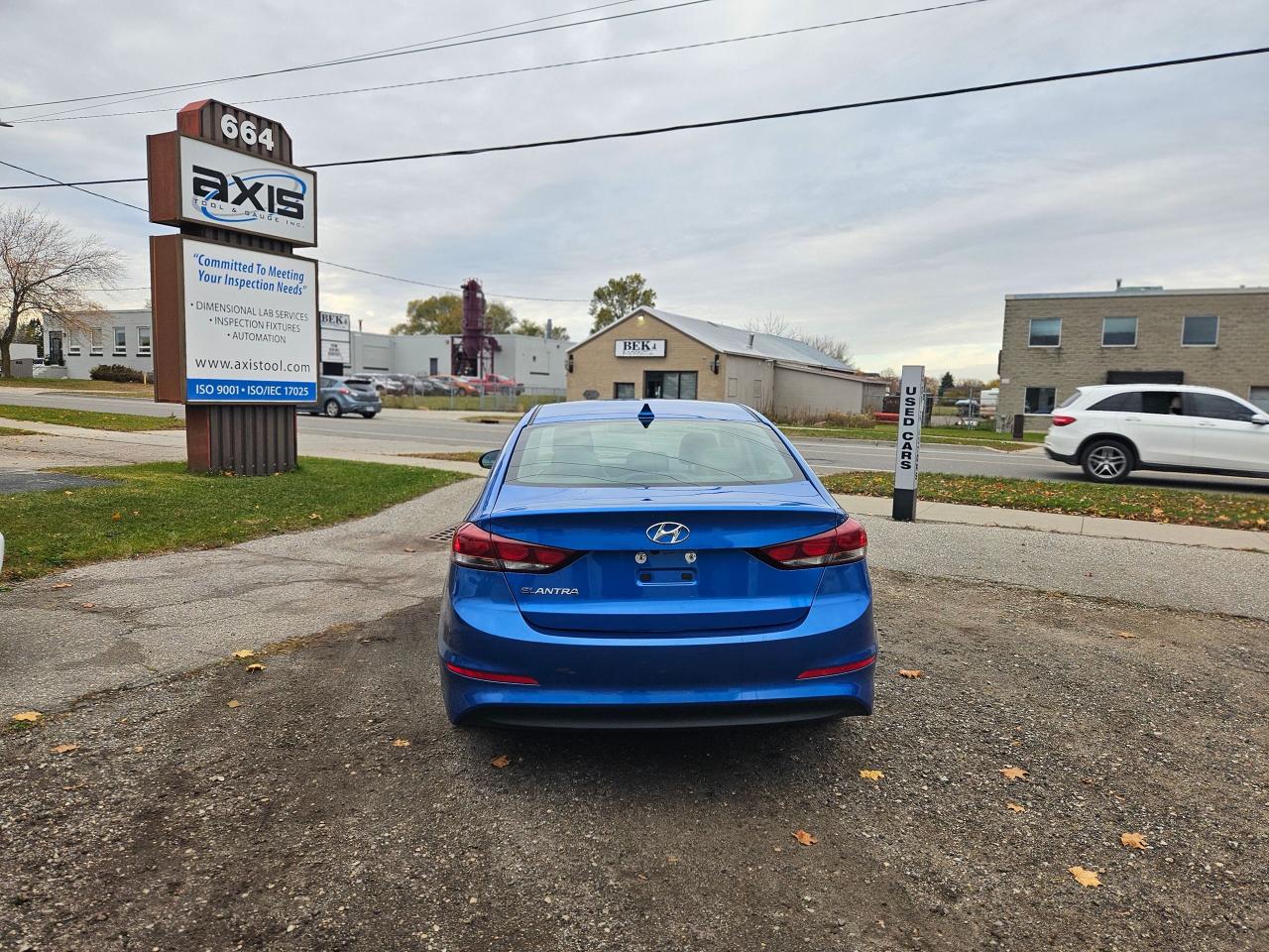 2018 Hyundai Elantra GLS - Photo #5