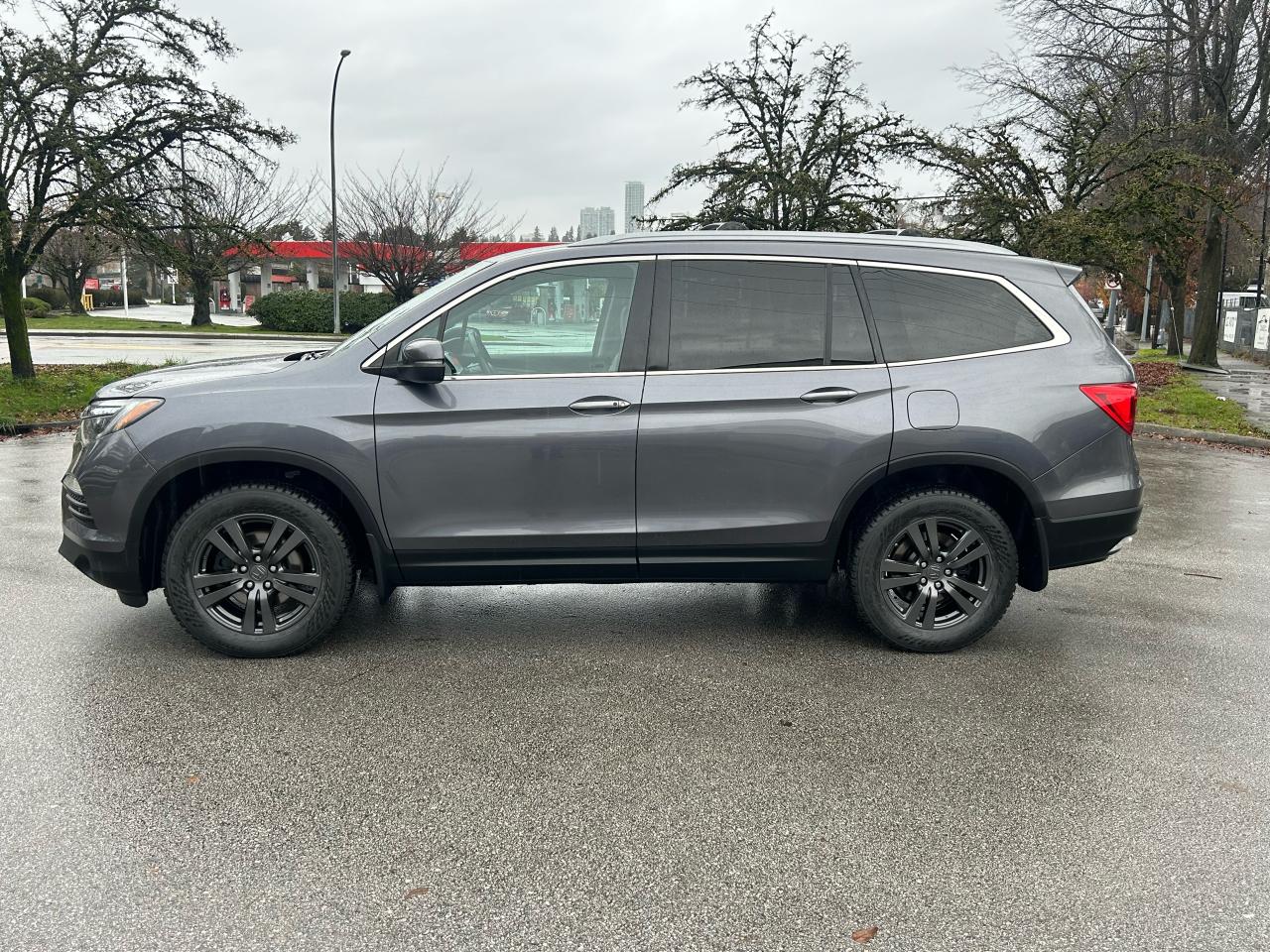 2016 Honda Pilot EX-L - Photo #2