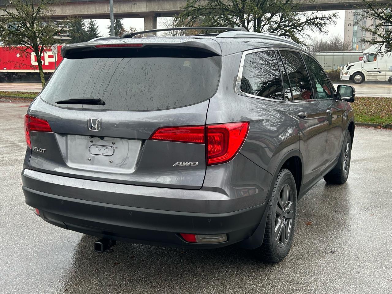 2016 Honda Pilot EX-L - Photo #6