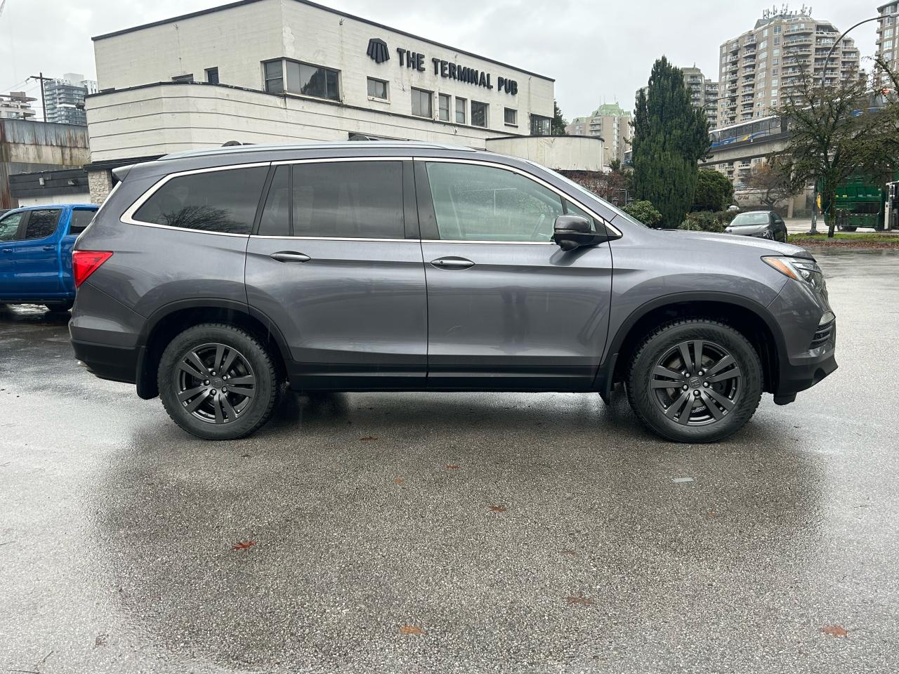 2016 Honda Pilot EX-L - Photo #5