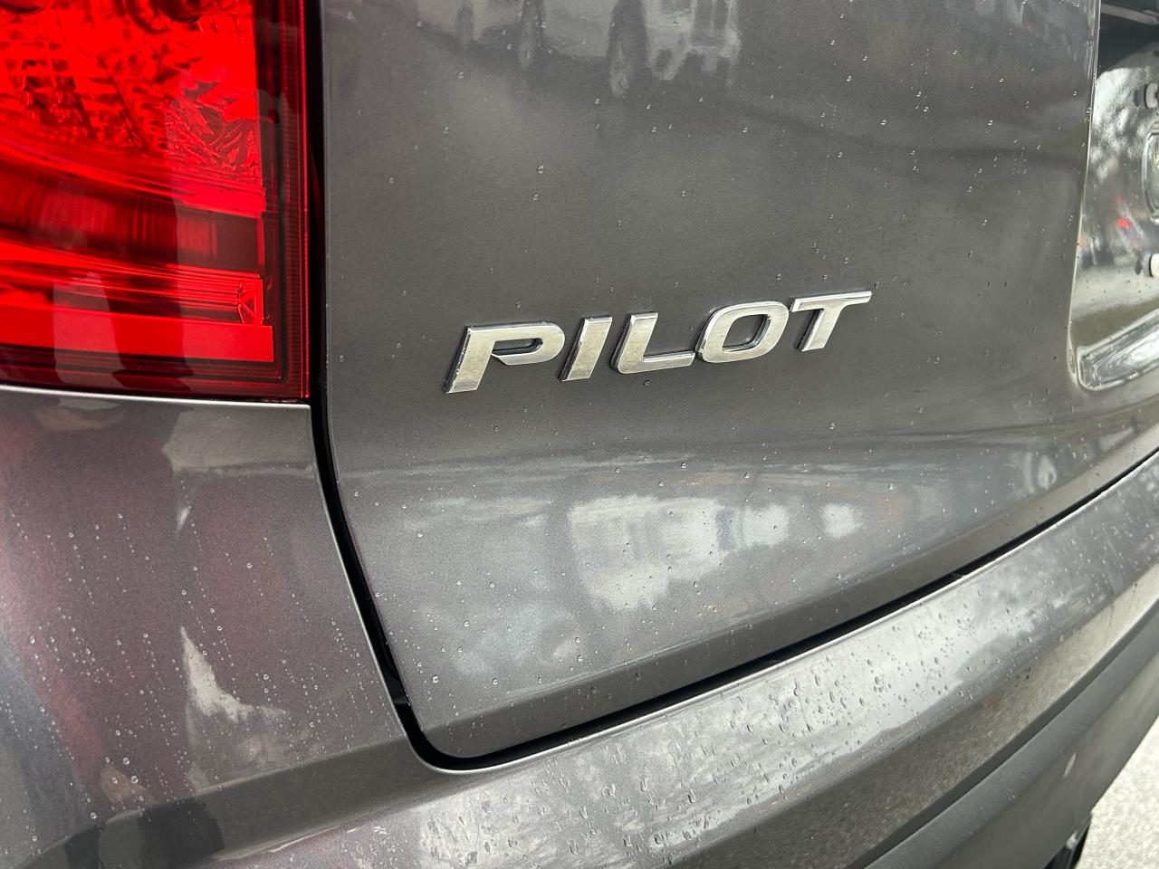 2016 Honda Pilot EX-L - Photo #15