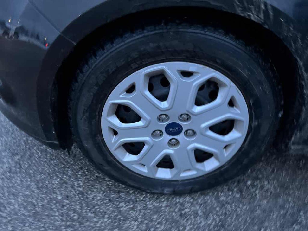 2017 Ford Explorer XLT - Photo #14