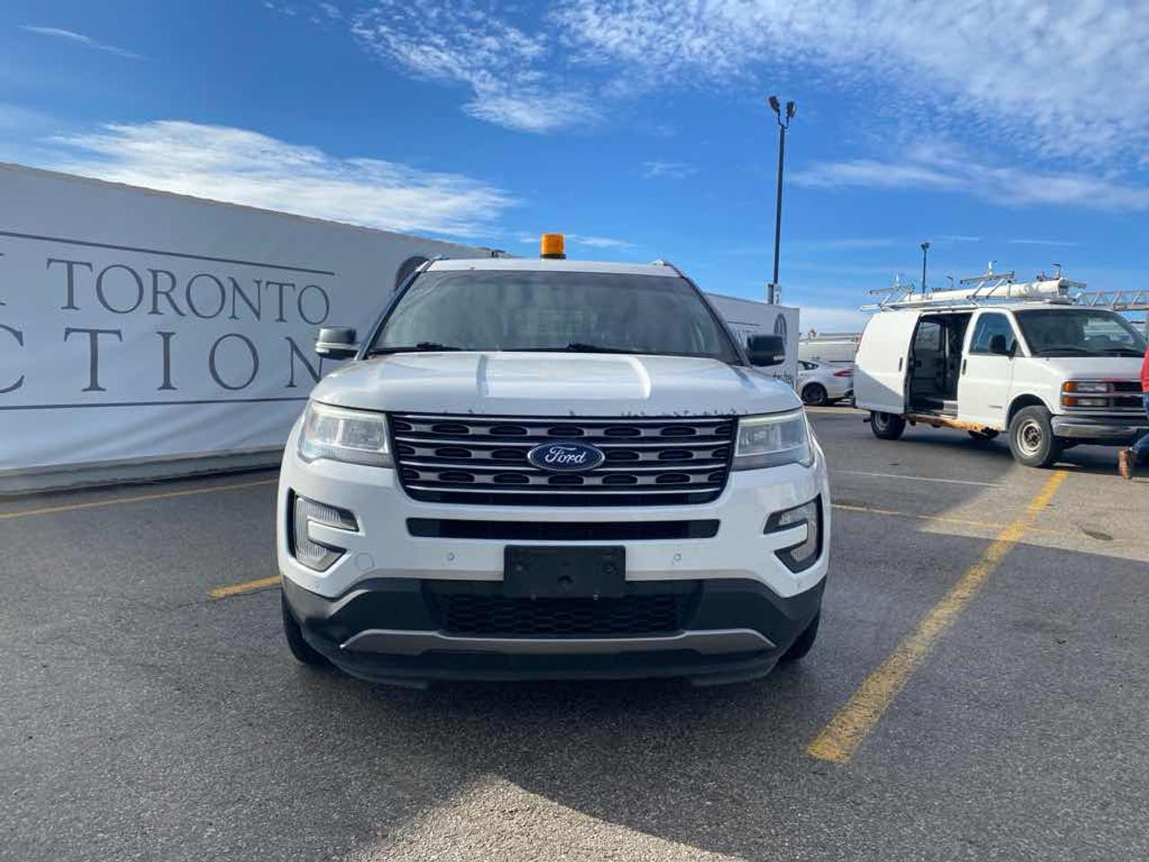 2017 Ford Explorer XLT Photo