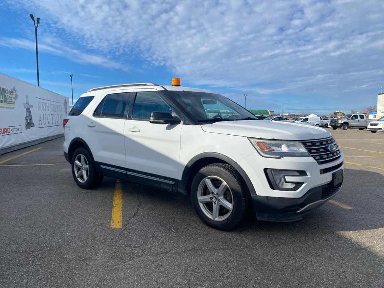 2017 Ford Explorer XLT Photo