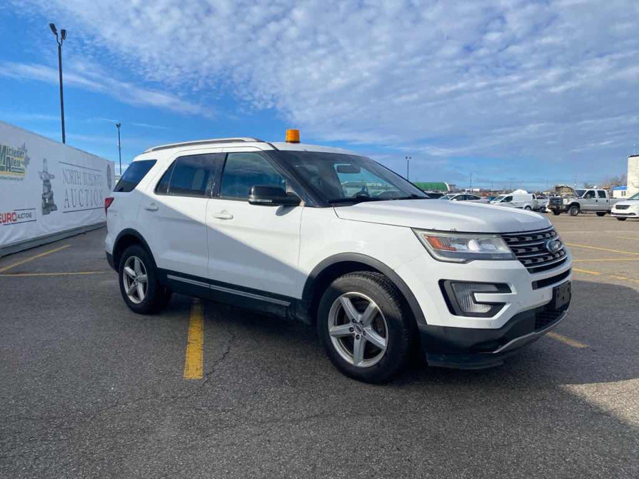 2017 Ford Explorer XLT Photo