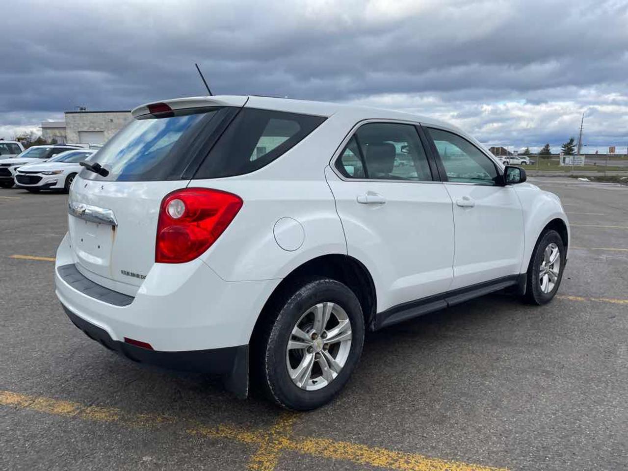 2015 Chevrolet Equinox LS Photo