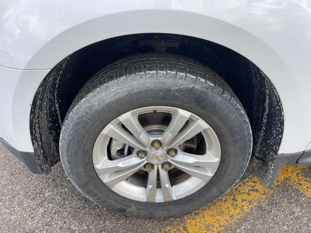 2015 Chevrolet Equinox LS Photo