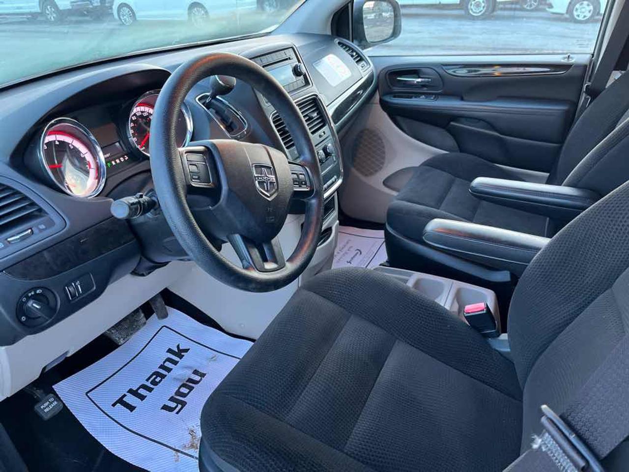 2017 Dodge Grand Caravan SE Photo