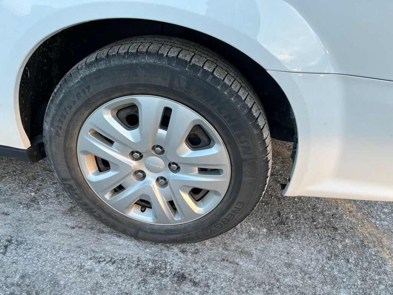 2017 Dodge Grand Caravan SE - Photo #14