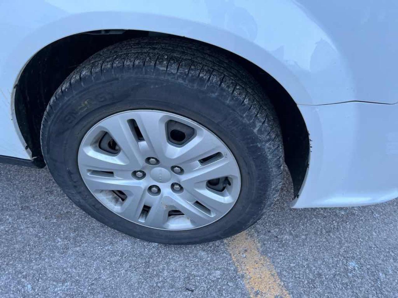 2017 Dodge Grand Caravan SE - Photo #16