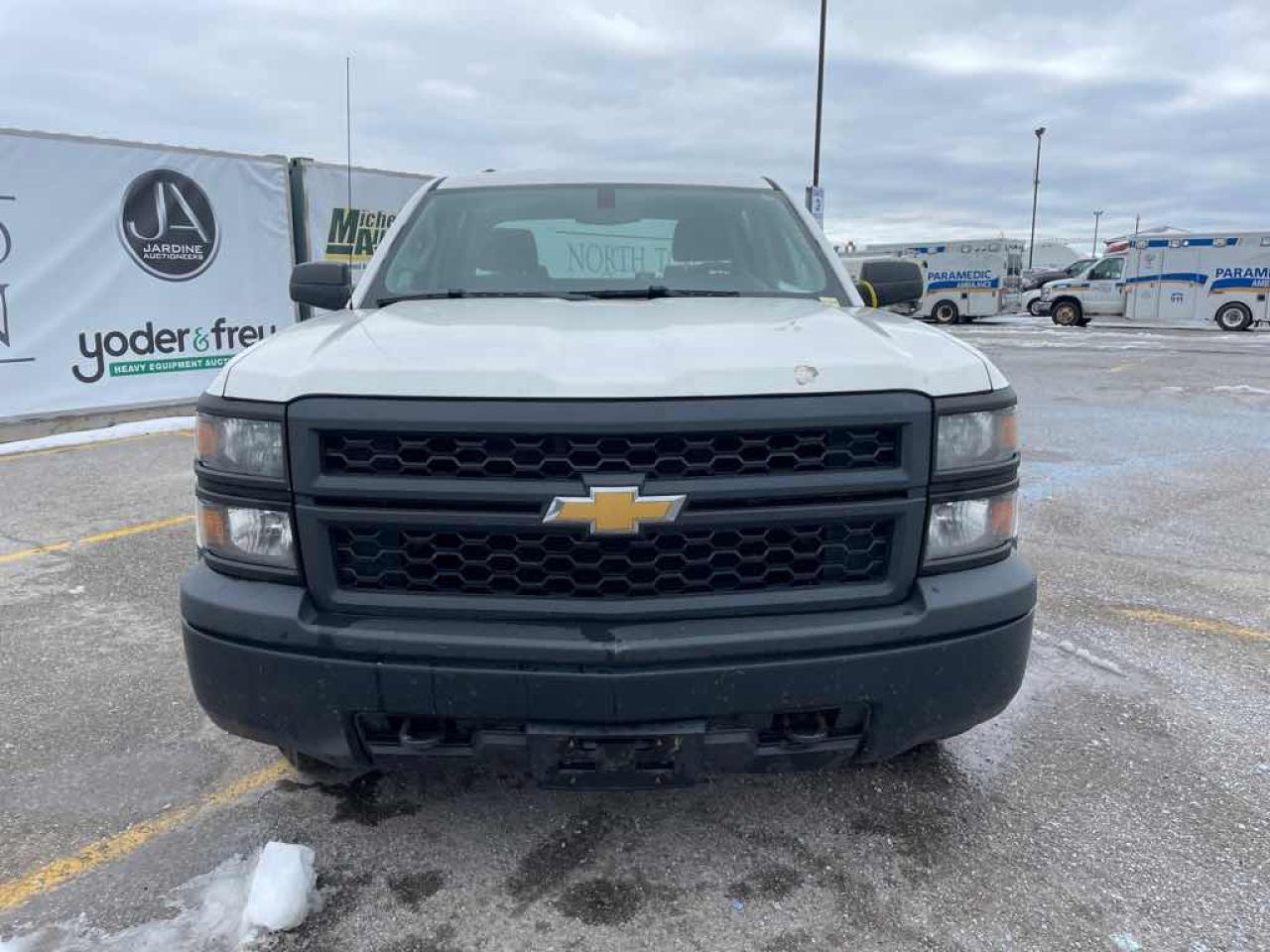 2014 Chevrolet Silverado 1500  - Photo #2