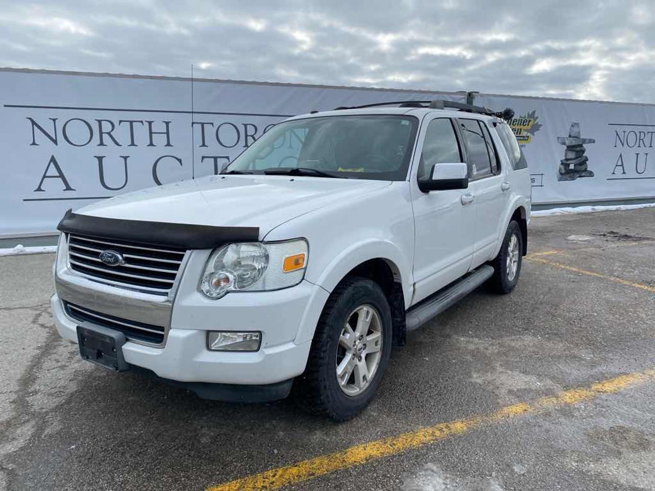2010 Ford Explorer XLT - Photo #1