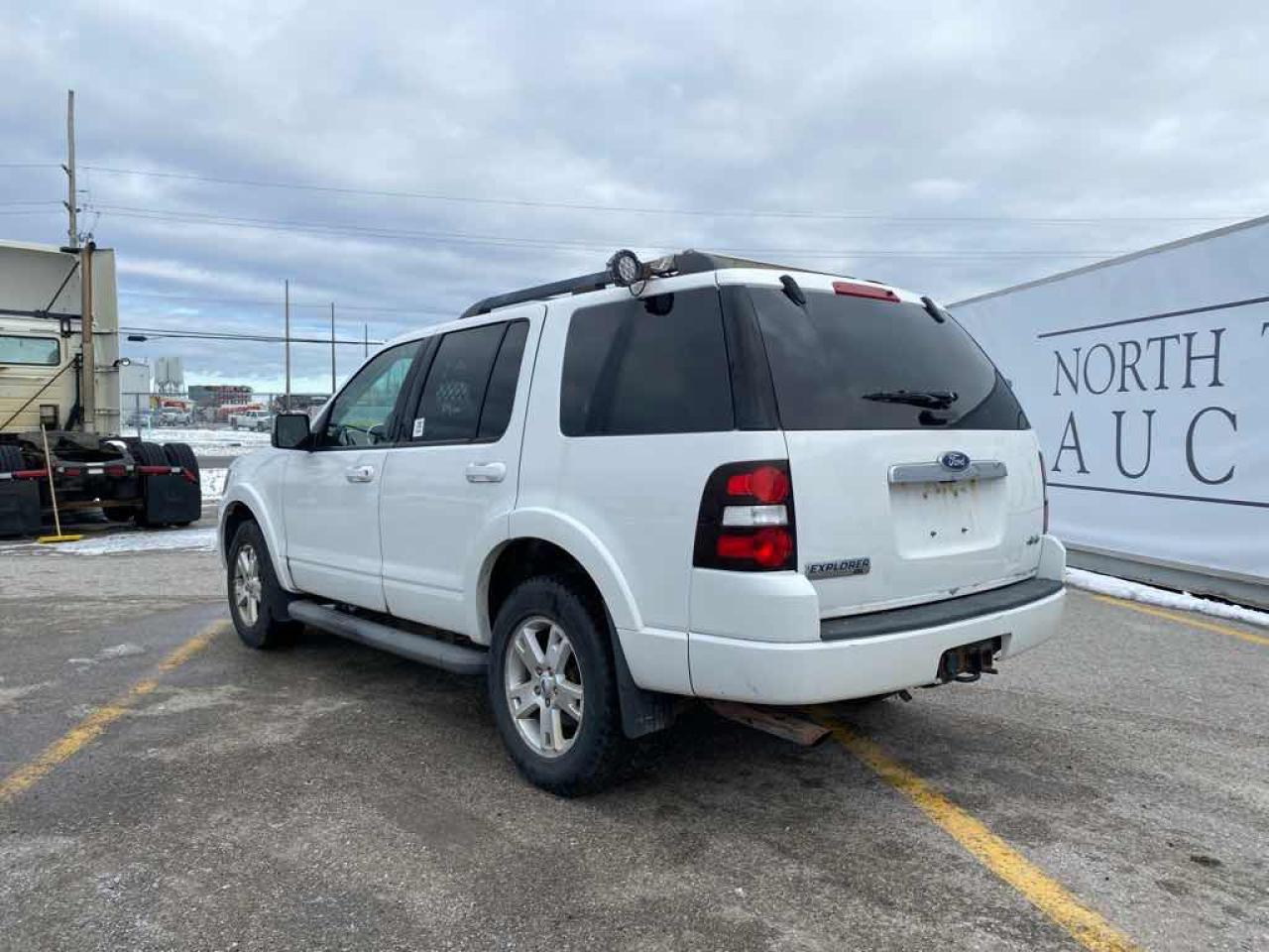 2010 Ford Explorer XLT Photo