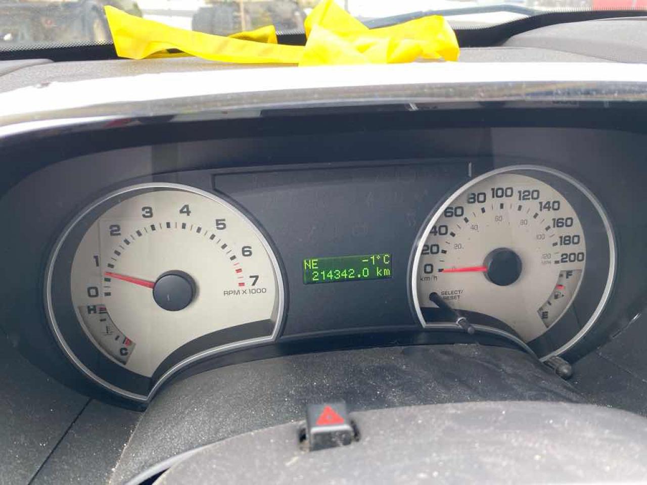 2010 Ford Explorer XLT - Photo #9