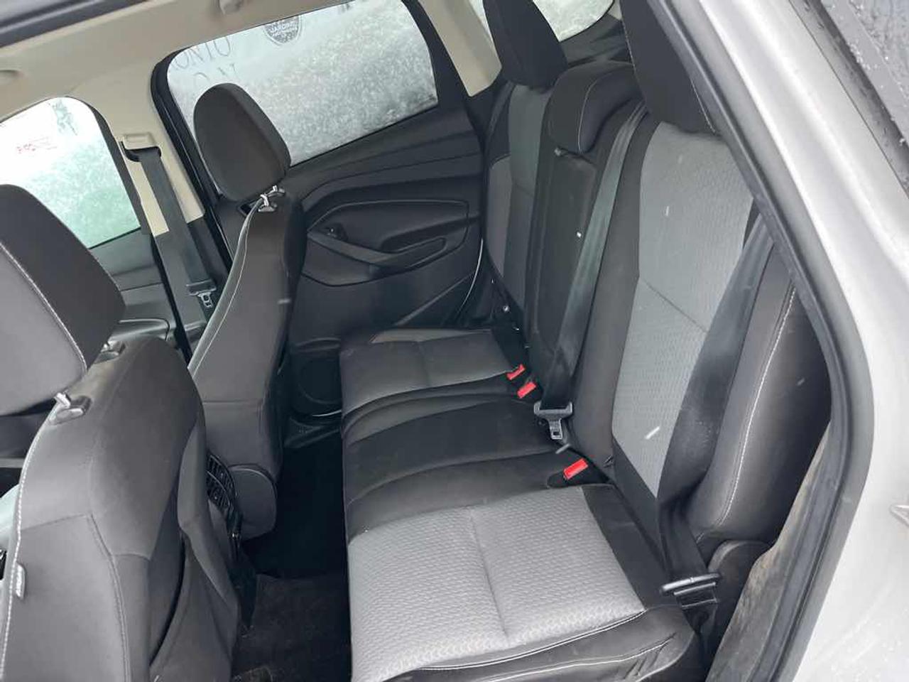 2017 Ford Escape SE Photo