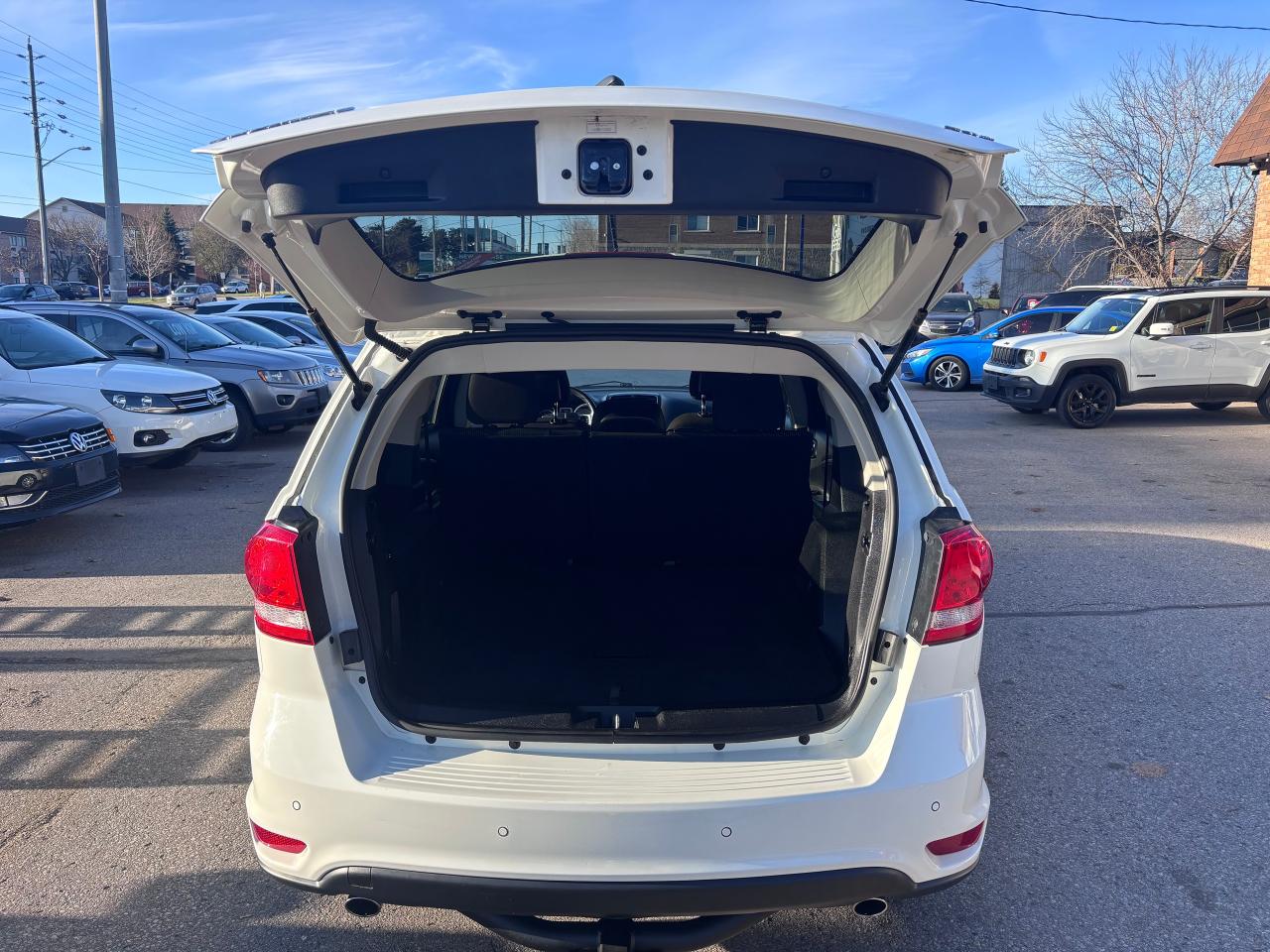 2017 Dodge Journey SXT LOW KMS TOW PACK - Photo #11