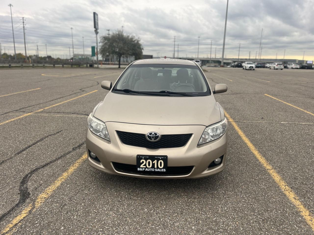 2010 Toyota Corolla LE Photo