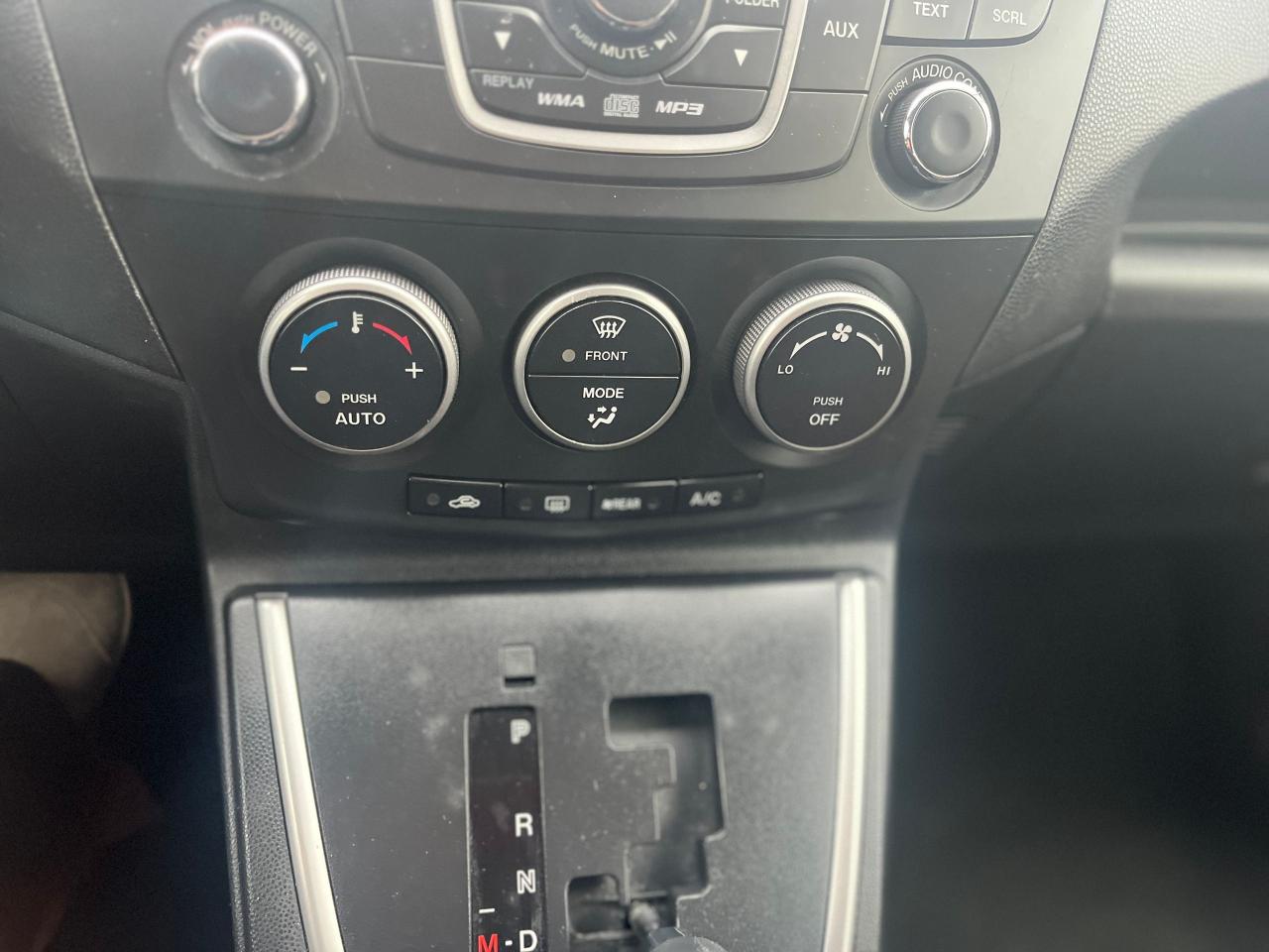 2012 Mazda MAZDA5 GS Photo