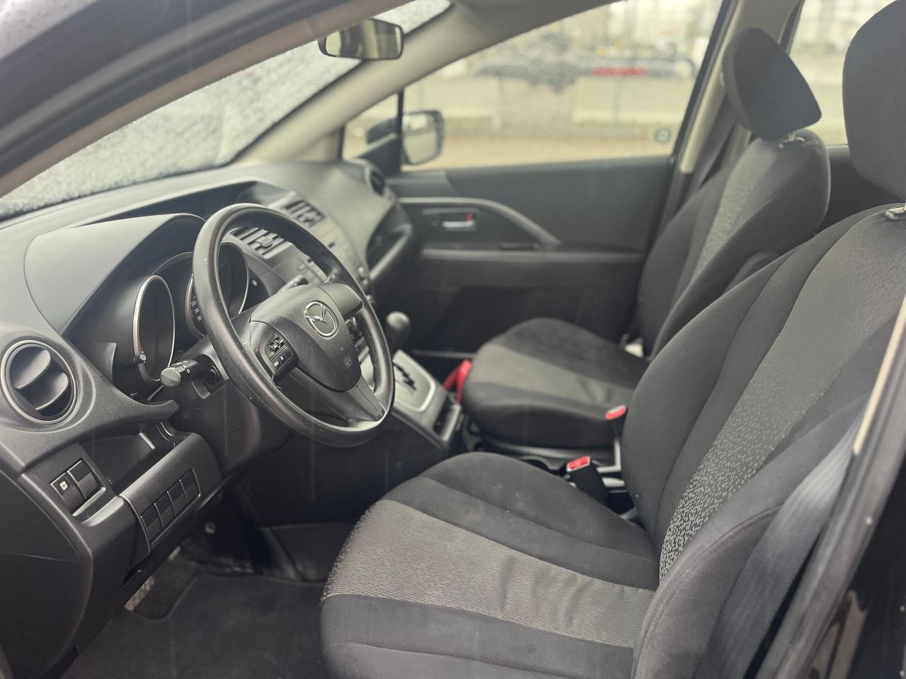 2012 Mazda MAZDA5 GS Photo