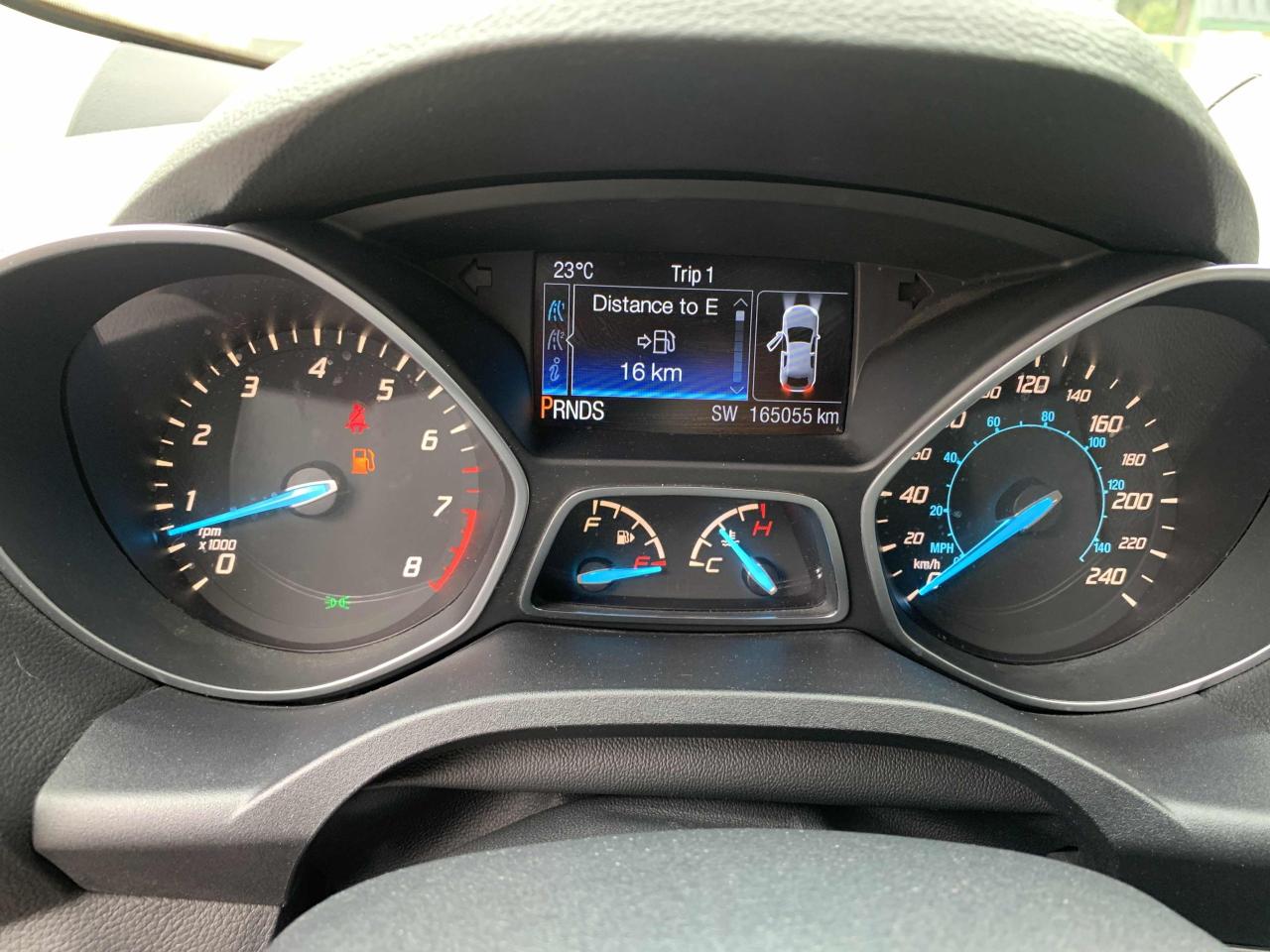 2014 Ford Escape FWD 4dr SE Clean CarFax Financing Trade-in Welcome Photo2