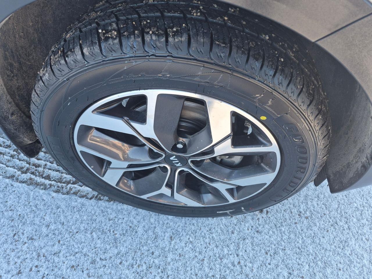 2020 Kia Sportage EX S AWD, Htd Steering & Seats, BU Cam, Pano Roof - Photo #10