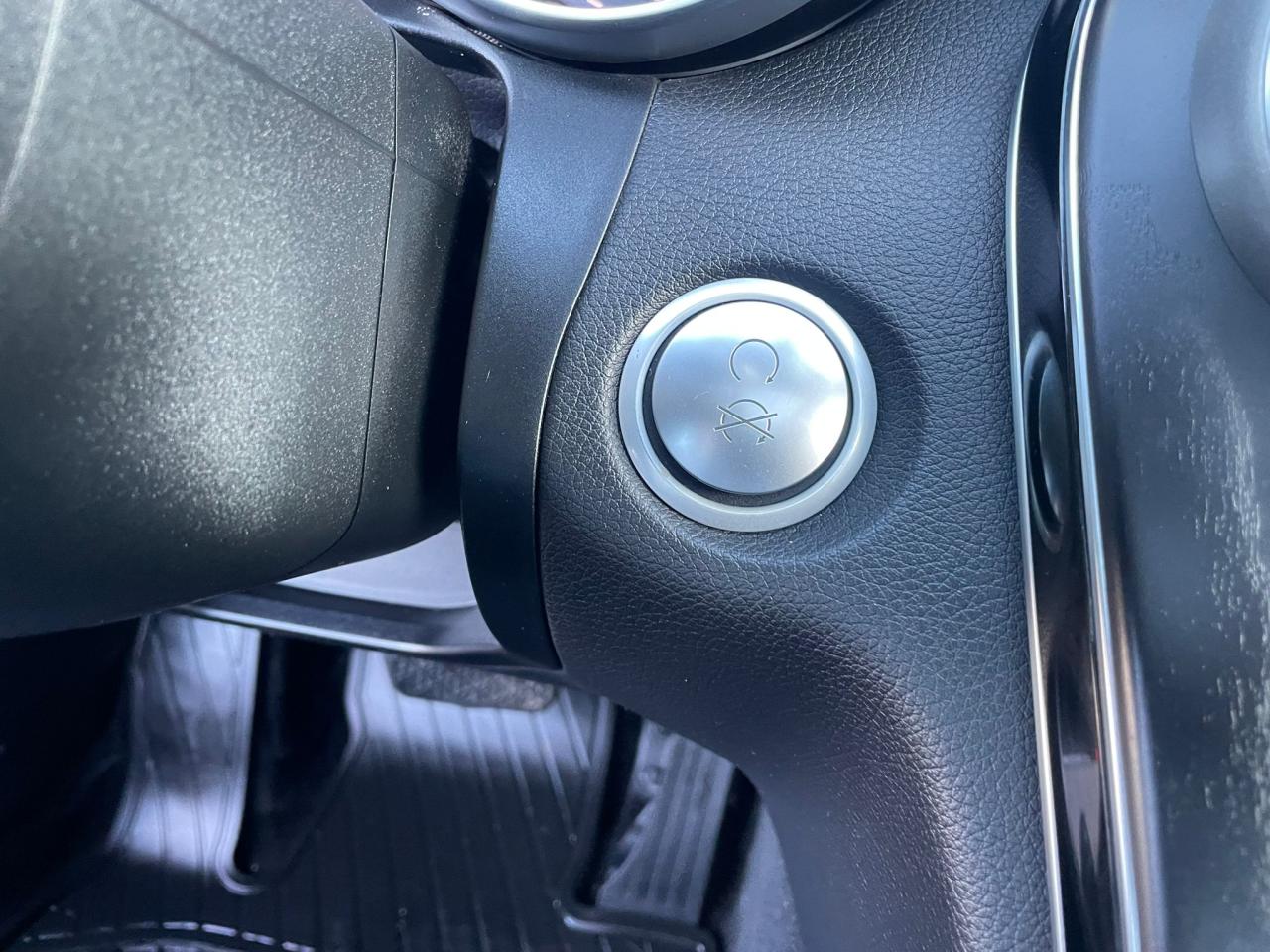 2018 Mercedes-Benz C-Class 4MATIC NO ACCIDENT CERTIFED NAVI BLIND SPOT PANOR - Photo #20