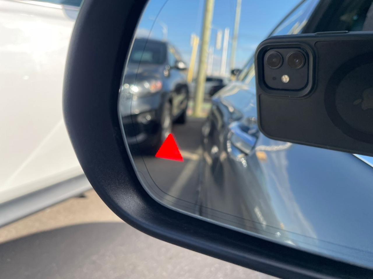 2018 Mercedes-Benz C-Class 4MATIC NO ACCIDENT CERTIFED NAVI BLIND SPOT PANOR - Photo #25