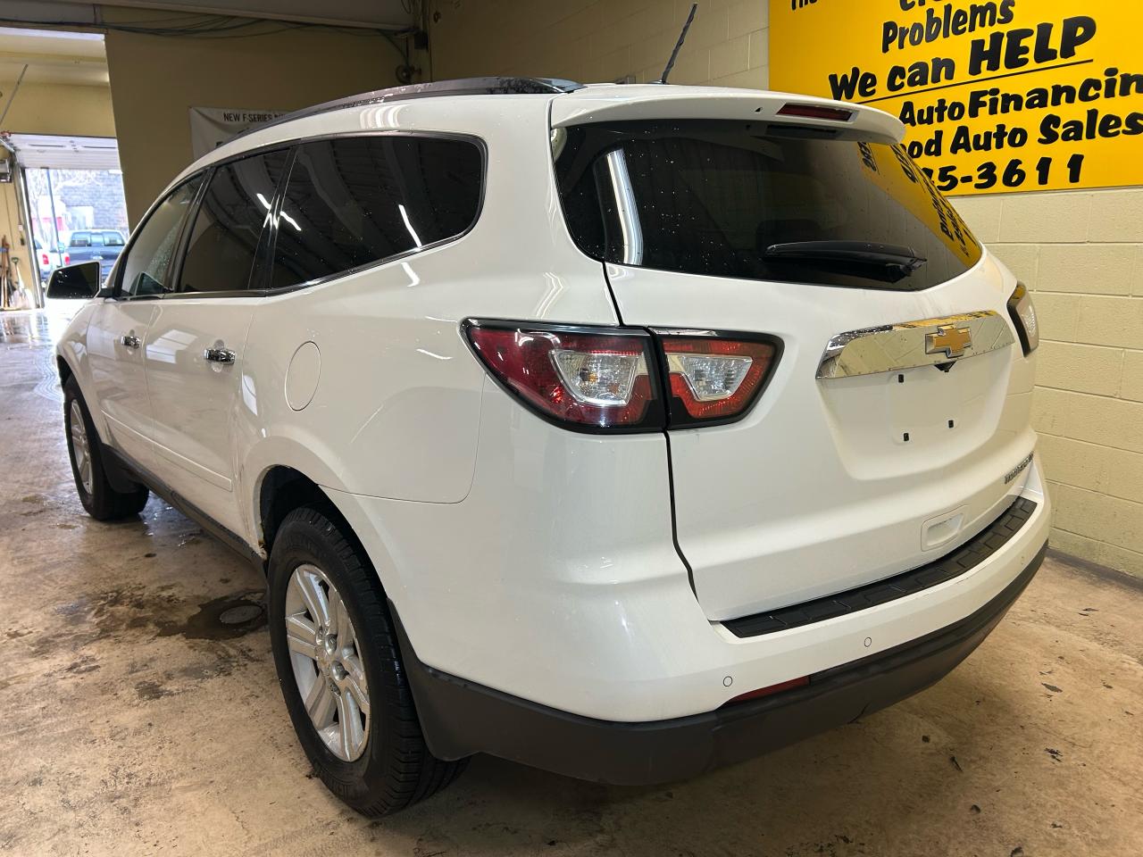 2014 Chevrolet Traverse 1LT - Photo #4