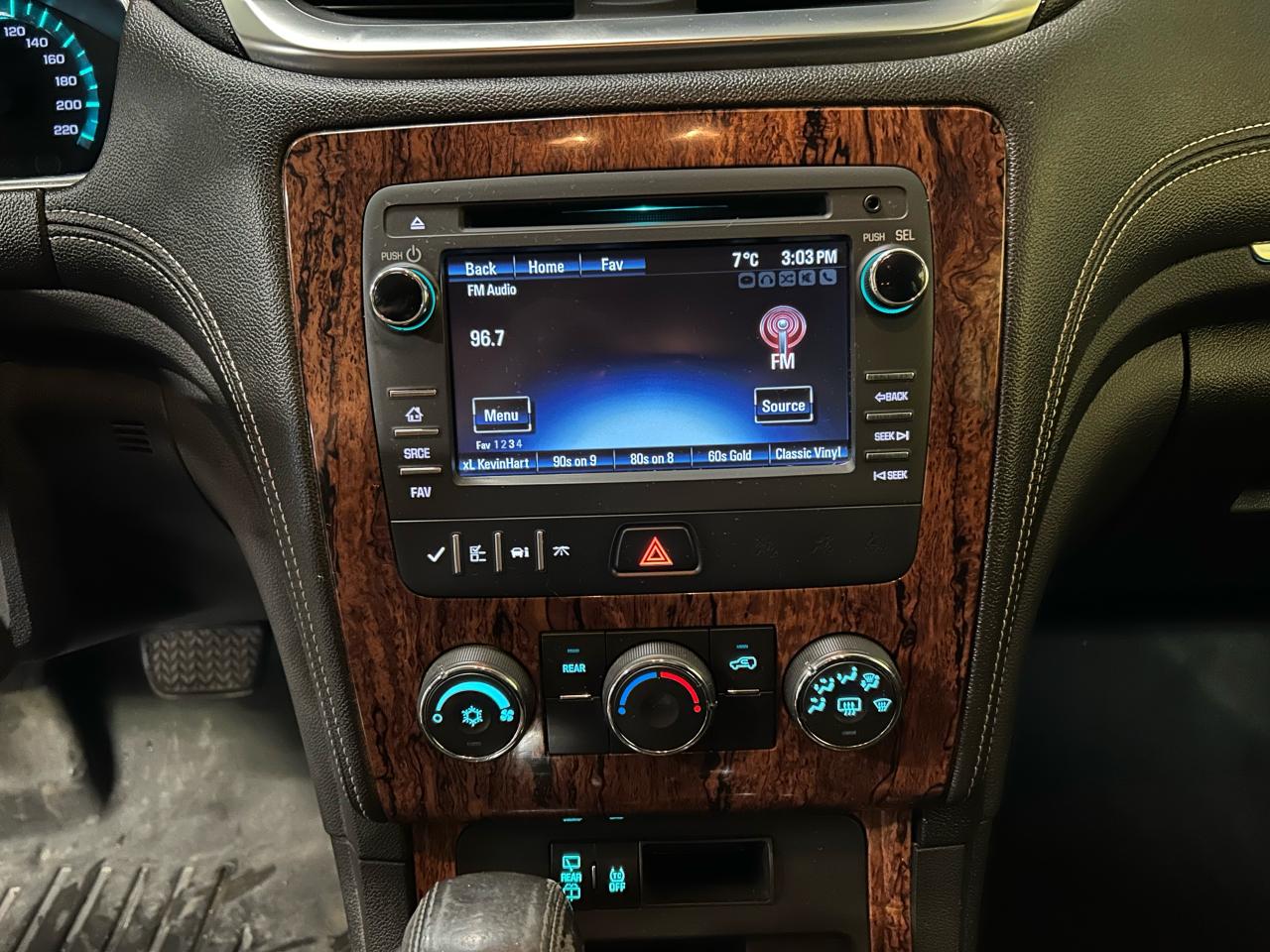 2014 Chevrolet Traverse 1LT - Photo #11