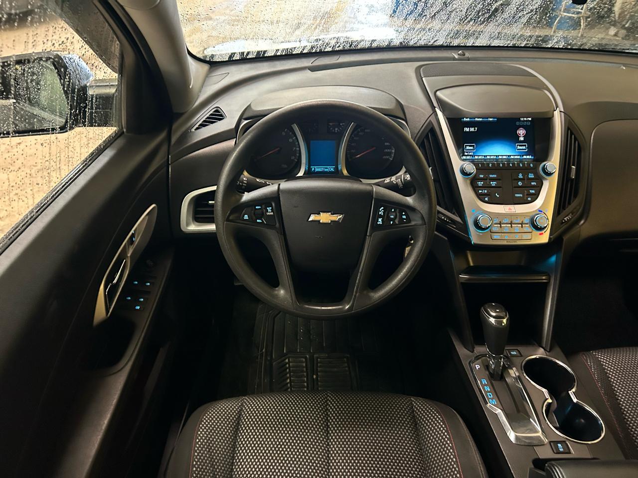 2017 Chevrolet Equinox LS - Photo #15