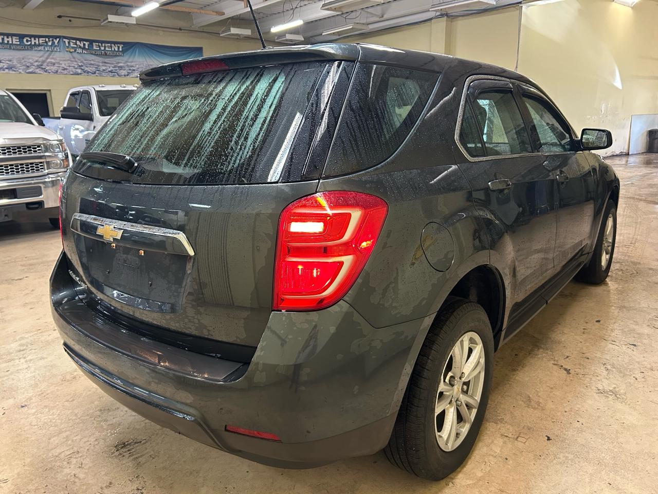 2017 Chevrolet Equinox LS - Photo #5