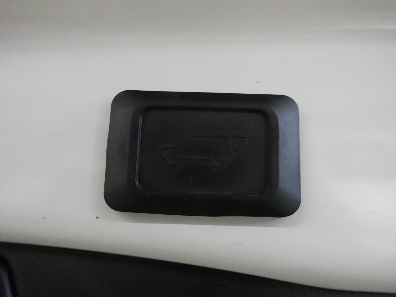 2021 Toyota RAV4 HYBRID XSE AWD | Leather | Sunroof | PowerTrunk