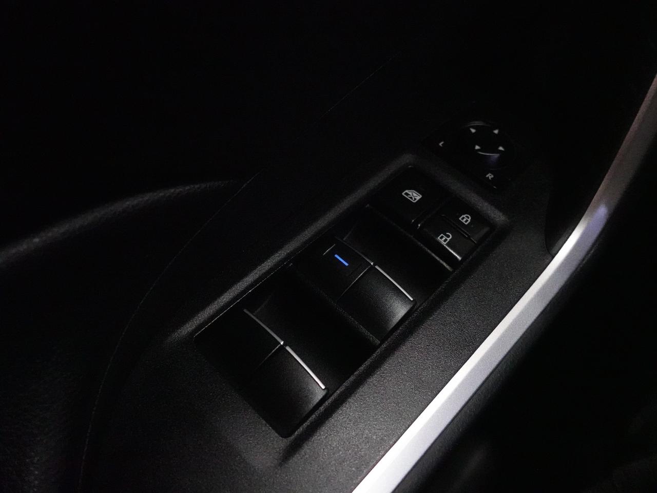 2021 Toyota RAV4 HYBRID XSE AWD | Leather | Sunroof | PowerTrunk