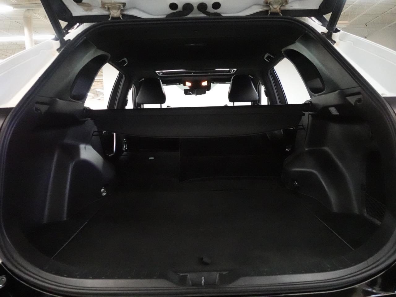 2021 Toyota RAV4 HYBRID XSE AWD | Leather | Sunroof | PowerTrunk