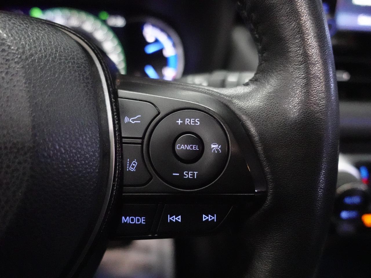 2021 Toyota RAV4 HYBRID XSE AWD | Leather | Sunroof | PowerTrunk