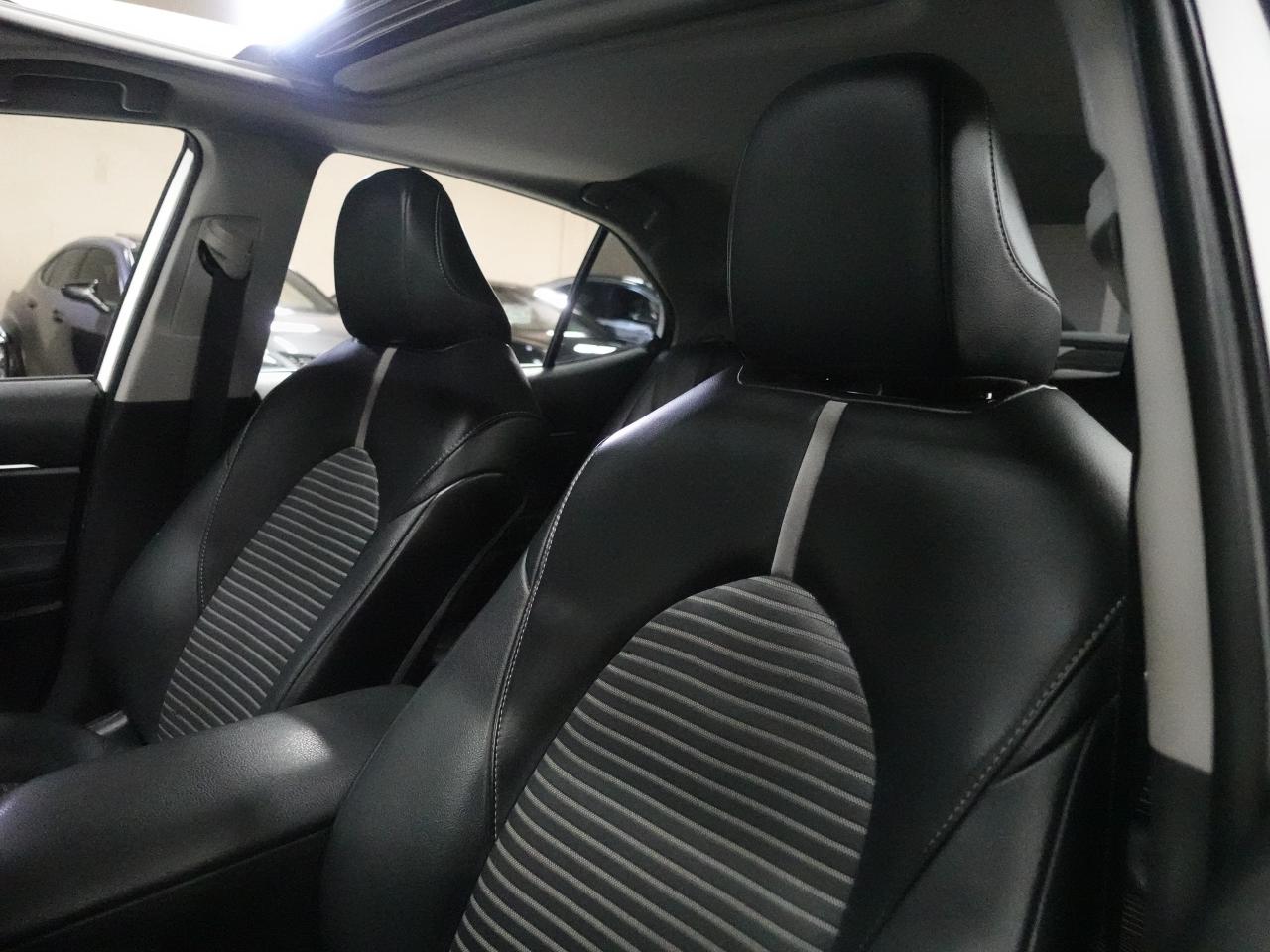 2020 Toyota Camry SE UPGRADE | Leather | Sunroof | LaneDep | CarPlay