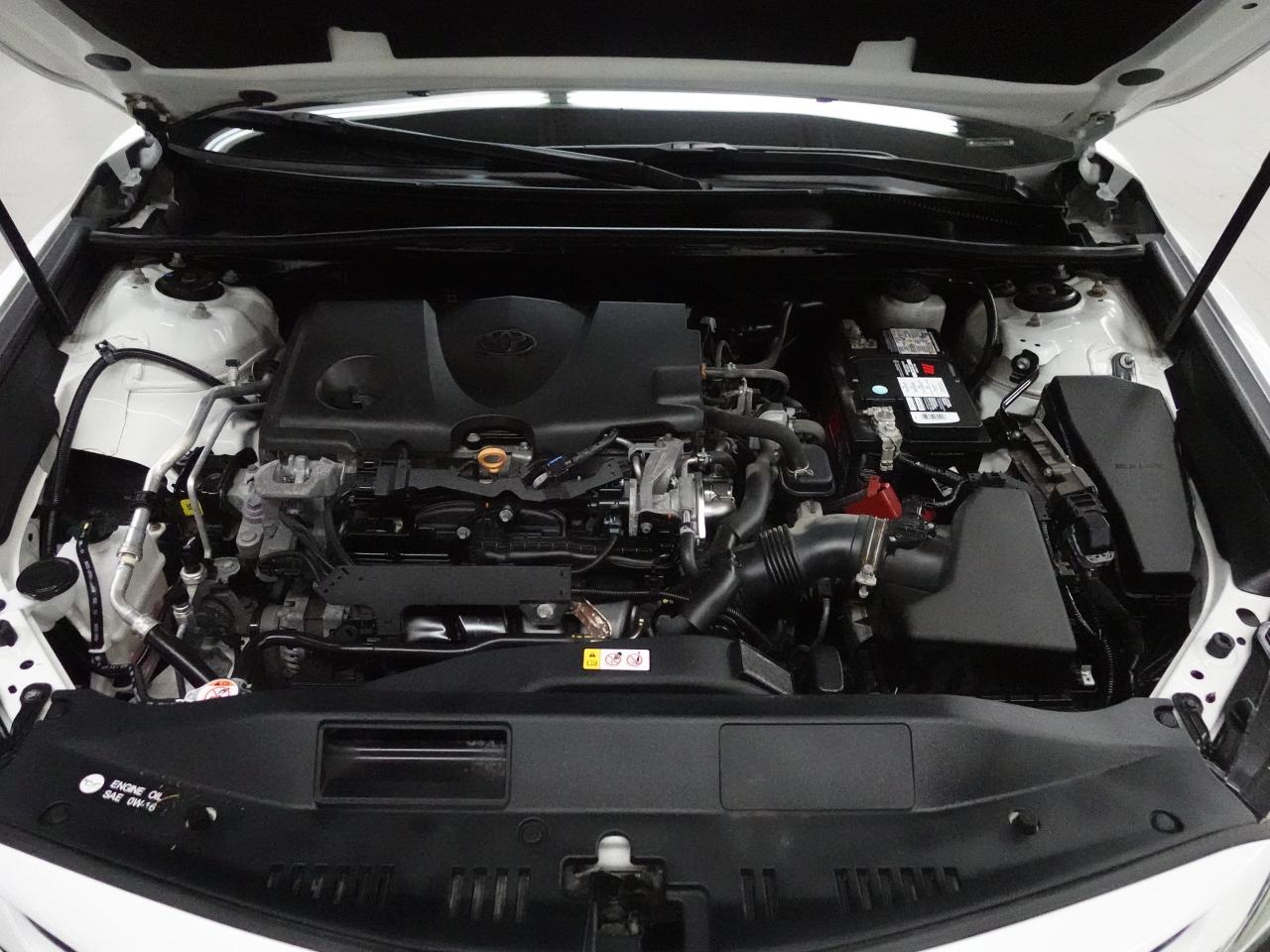 2020 Toyota Camry SE UPGRADE | Leather | Sunroof | LaneDep | CarPlay