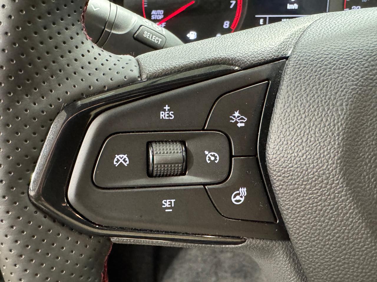 2024 Chevrolet Trax 1RS+ApplePlay+ONE OWNER+CLEAN CARFAX Photo39