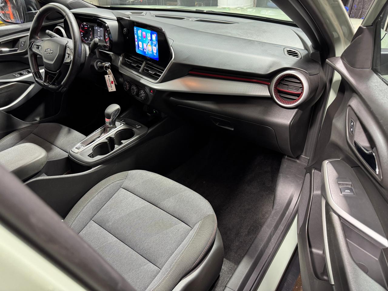 2024 Chevrolet Trax 1RS+ApplePlay+ONE OWNER+CLEAN CARFAX Photo20