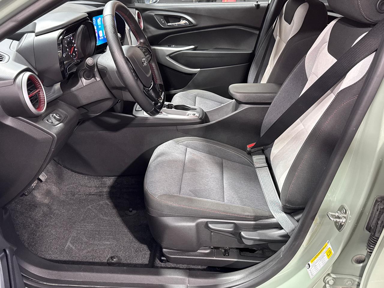 2024 Chevrolet Trax 1RS+ApplePlay+ONE OWNER+CLEAN CARFAX Photo77