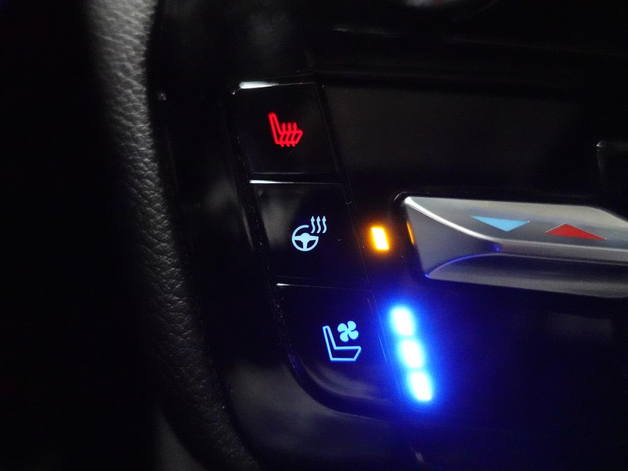 2022 Ford Explorer LIMITED 4WD | Nav | Leather | Sunroof | CarPlay Photo