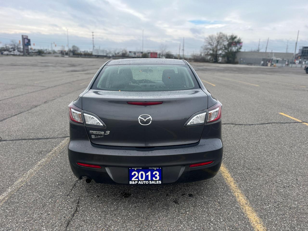 2013 Mazda MAZDA3 4dr Sdn Auto GX Photo