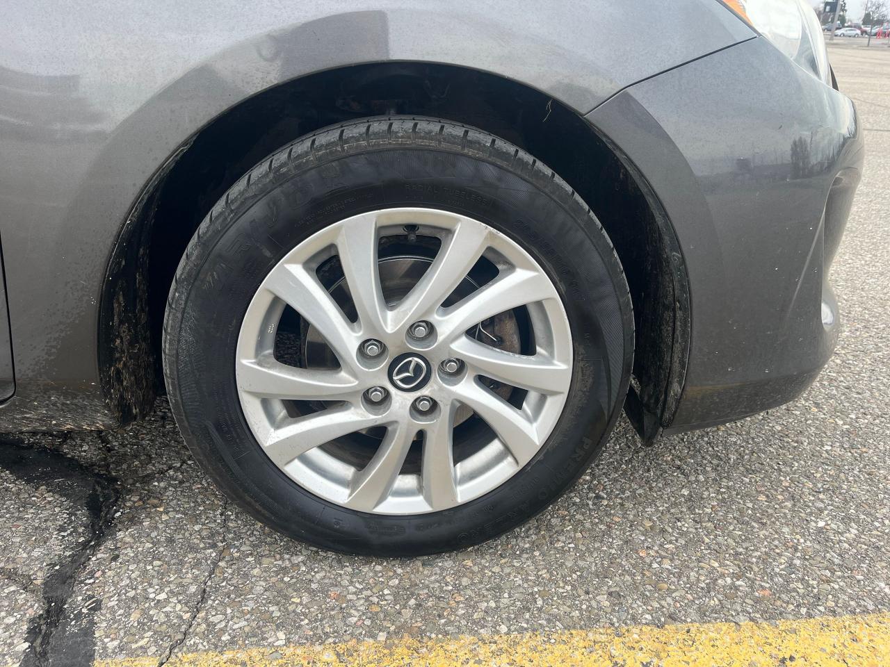 2013 Mazda MAZDA3 4dr Sdn Auto GX Photo