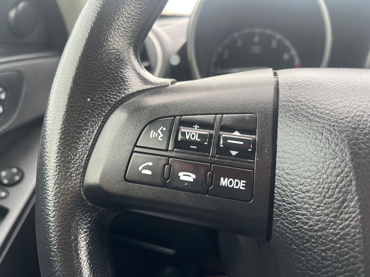 2013 Mazda MAZDA3 4dr Sdn Auto GX Photo