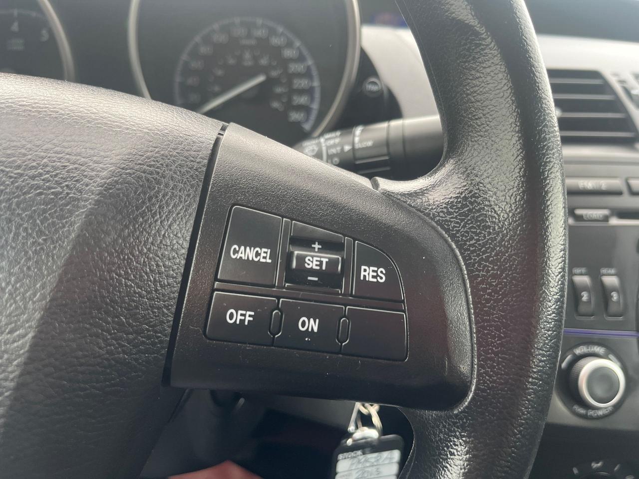 2013 Mazda MAZDA3 4dr Sdn Auto GX Photo